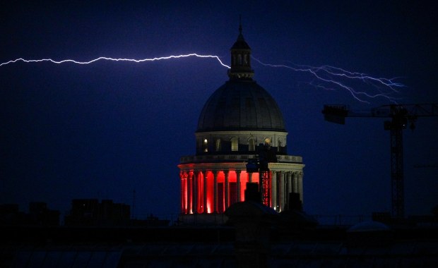 Ofiary potężnych nawałnic we Francji. Nie żyje 12-latek