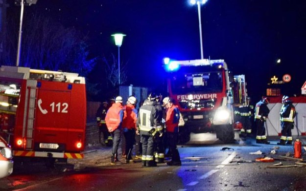 Ofiary śmiertelne wypadku to Niemcy w wieku od 20 do 25 lat /VIGILI DEL FUOCO HANDOUT /PAP/EPA