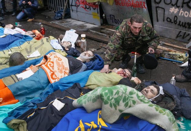 Ofiary zamieszek w Kijowie /SERGEY DOLZHENKO /PAP/EPA
