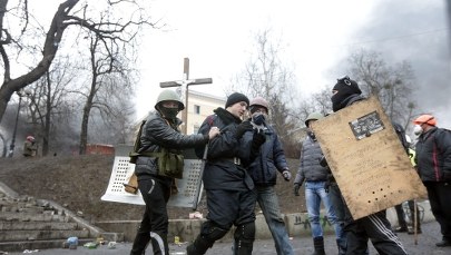 Oficer przeszedł na stronę opozycji.​ "Nie wolno strzelać do rodaków!"
