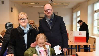 Oficjalne wyniki: Paweł Adamowicz pokonał Kacpra Płażyńskiego w Gdańsku