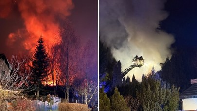 Ogień pojawił się na poddaszu. Nocny pożar domu niedaleko Piaseczna