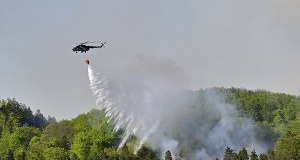 Ogień trawi 900 hektarów Czeskiej Szwajcarii. Wprowadzono stan nadzwyczajny