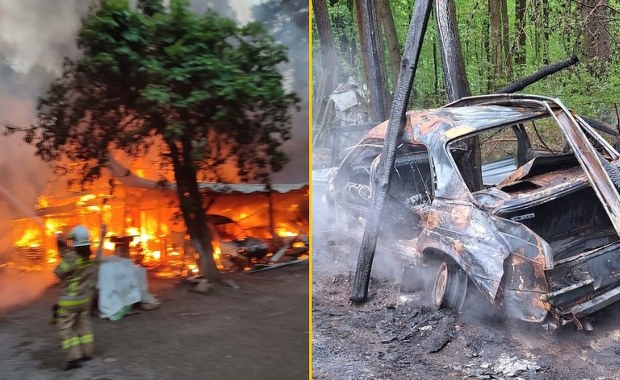 Ogień w Rudce. Dwa budynki i auta w płomieniach