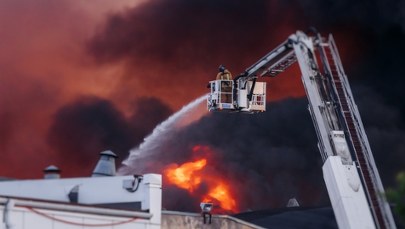 Ogień w sercu Grecji: Pożar w fabryce, są ofiary śmiertelne