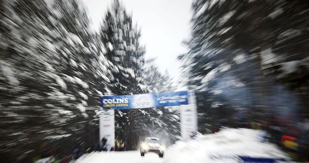 Ogier na trasie Rajdu Szwecji /AFP