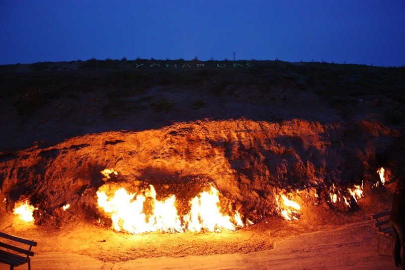 Ogniste wzgórze Yanar Dag. Płonie od 70 lat