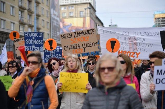 "Ogólnopolska Manifestacja dla Szkoły" w Warszawie, 24 kwietnia /Marcin Obara /PAP