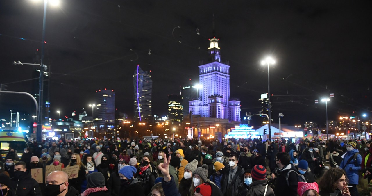 Ogólnopolski Strajk Kobiet: Protest po publikacji uzasadnienia do orzeczenia TK