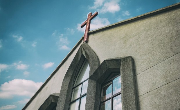 Ograniczenia w kościołach na Wielkanoc? Rząd rozważa dodatkowe obostrzenia