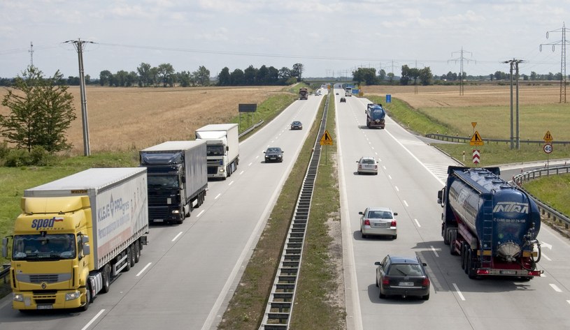 Ograniczenia w ruchu ciężarówek są spowodowane Światowymi Dniami Młodzieży /Łukasz Grudniewski /East News