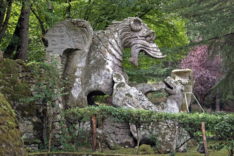 Ogród, który zainspirował Dalí – poznaj mroczną historię Sacro Bosco /C3744 Lars Halbauer /PAP/DPA