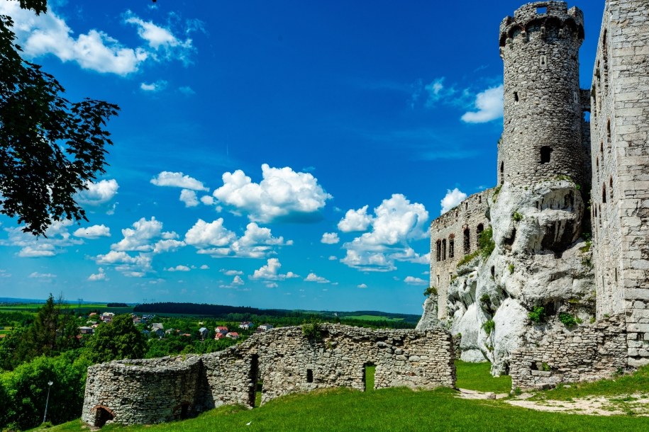 Ogrodzieniec /Shutterstock