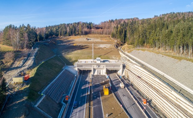Ogromna liczba przekroczeń prędkości tylko w drugim miesiącu funkcjonowania tunelu na zakopiance