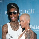 Ogromny biust karmiącej Amber Rose