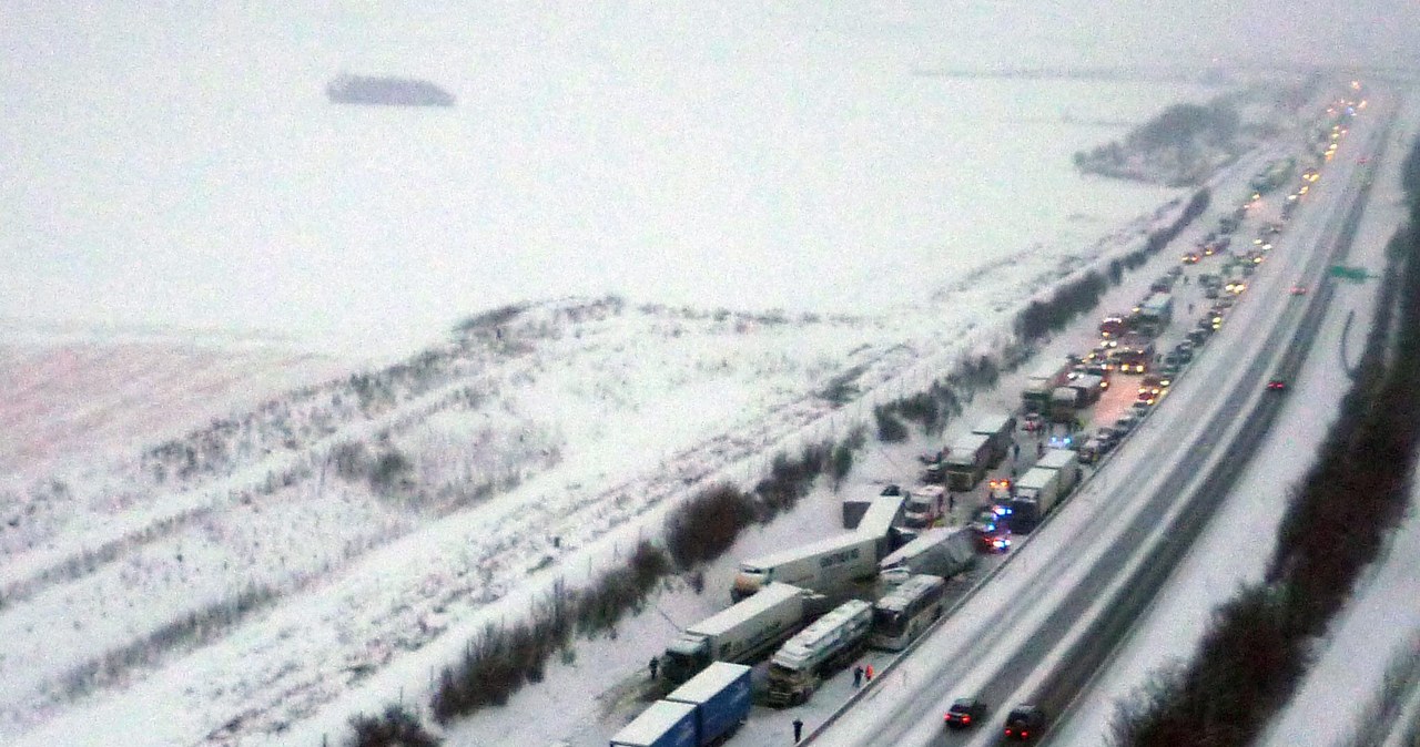 Ogromny karambol na austriackiej autostradzie