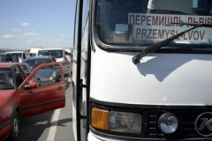 Ogromny korek do przejścia granicznego w Medyce