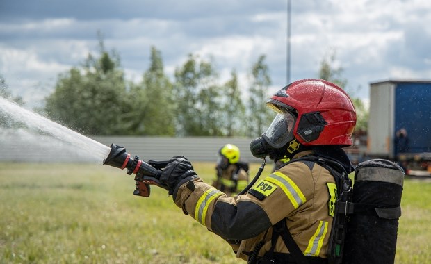 Ogromny pożar w Chełmie. Służby monitorują stan powietrza  