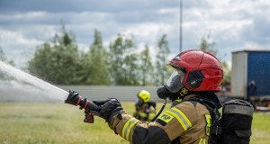 Ogromny pożar w Chełmie. Służby monitorują stan powietrza  
