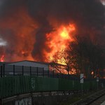 Ogromny pożar w Hamburgu. Chmura dymu nad miastem