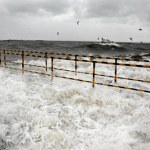 trójmiasto Ogromny sztorm na Bałtyku. Morze zalało plaże, fale miały po pięć metrów