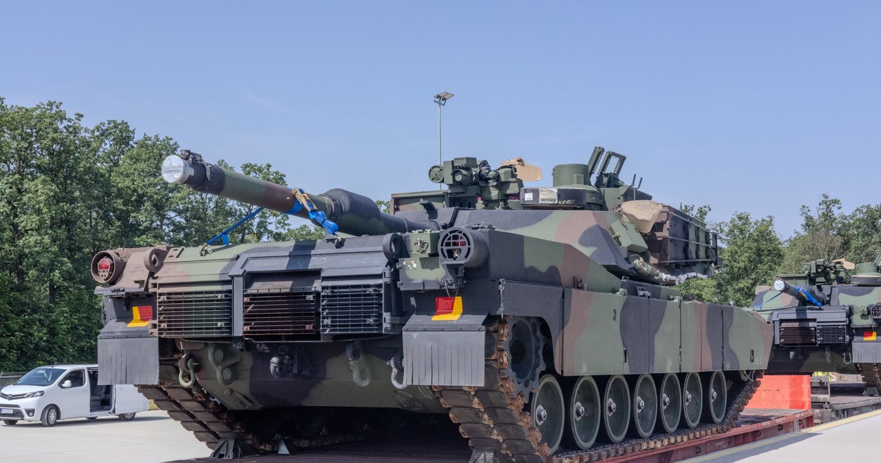 Ogromny transport czołgów M1 Abrams przybył do Polski. /@ryankakiuchan /Twitter
