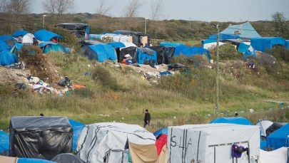 Ogrzewane baraki dla imigrantów w Calais. Koszt: 18 mln euro