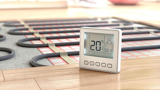 Ogrzewanie podłogowe to skuteczny sposób na utrzymanie optymalnych temperatur w pomieszczeniach /&copy;123RF/PICSEL