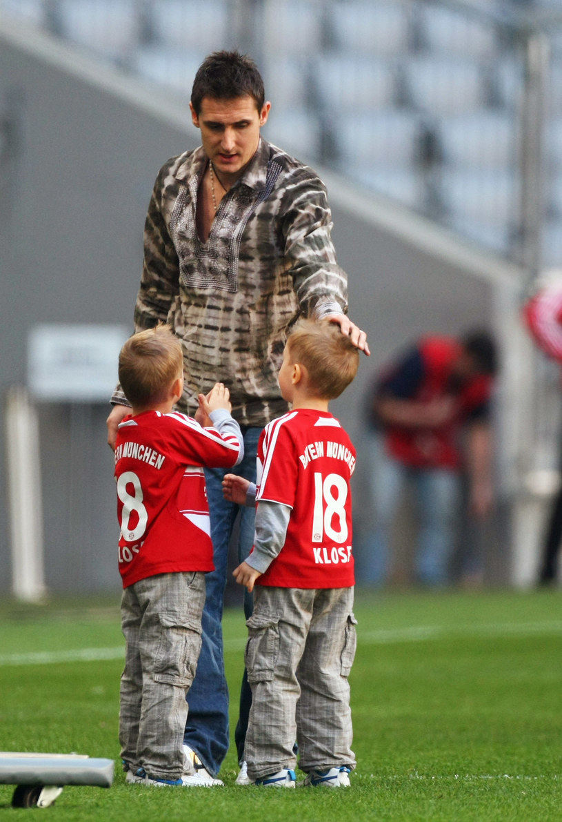Ojcem bliźniaków, Luana i Noaha, jest Miroslav Klose, napastnik reprezentacji Niemiec /Getty Images