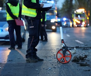 ​Ojciec i syn zginęli. Dwie osoby oskarżone ws. wypadku na Wisłostradzie