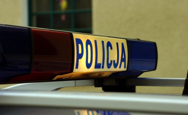 Ojciec odpowie za bójkę. Kazał córce "rozwiązać sprawę"