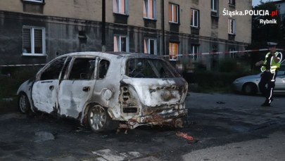 Ojciec ratował 3-latka z płonącego auta, a oni się przyglądali. Będą zarzuty dla gapiów?