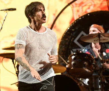 Ojciec sprowadzał go na złą drogę. Ciemna strona wokalisty Red Hot Chili Peppers