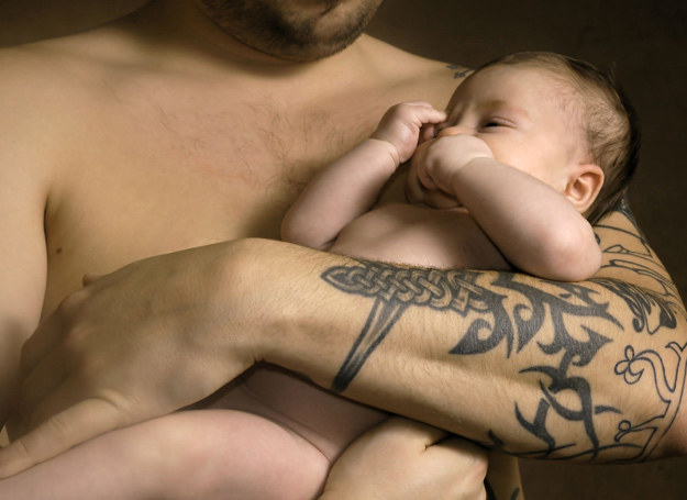Ojcowie mają ogromny wpływ na życie swoich dzieci /123RF/PICSEL
