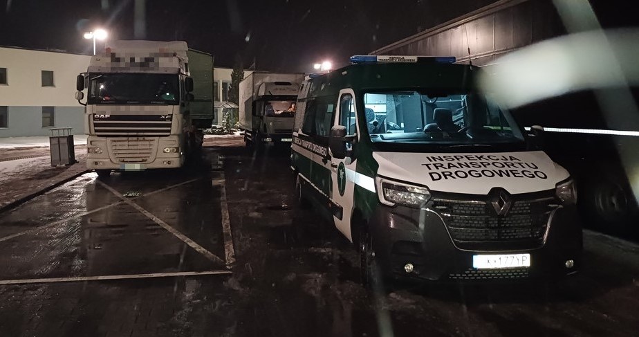 Okazało się, że transport jest za szeroki i za wysoki. Brakowało również pojazdów pilotujących. /Wojewódzki Inspektorat Transportu Drogowego w Katowicach /