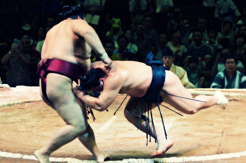 Okazuje się, że dieta przeciętnego Polak często przypomina tę, którą stosują zawodnicy sumo /AFP