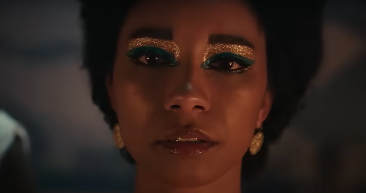 Okazuje się, że Kleopatrę zagrała czarnoskóra aktorka, Adele James. /materiały promocyjne Netlfiksa/ Queen Cleopatra | Official Trailer | Netflix /YouTube