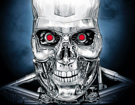 Okładka DVD do filmu "Terminator 2: Bunt maszyn" /