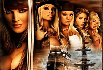 Okładka filmu "Pirates" w wersji na HD DVD - która pani ma być Jackiem Sparrow? /materiały prasowe