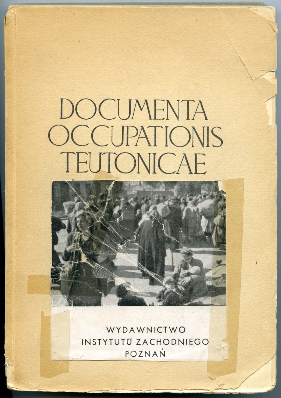 Okładka książki  „Zbrodnia niemiecka w Warszawie 1944 r.” /Archiwum prywatne