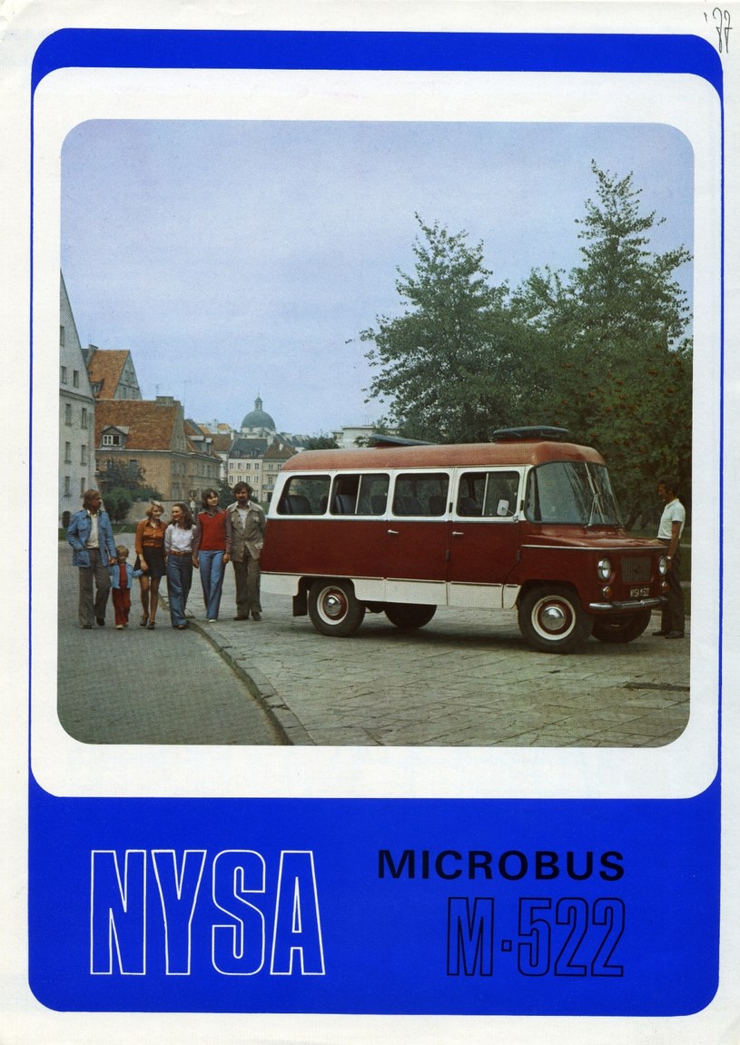 Okładka prospektu reklamowego samochodu marki "Nysa" model 522. Ta wersja najbardziej chyba zapadła w pamięć Polakom /Archiwum Tomasza Szczerbickiego