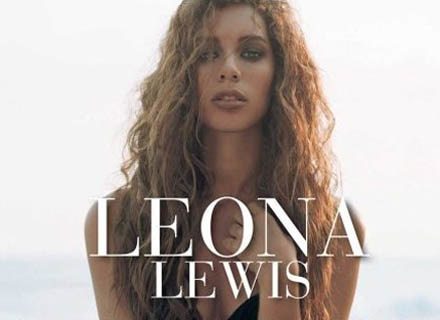 Okładka singla "Bleeding Love" Leony Lewis /