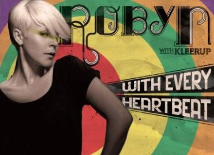 Okładka singla "With Every Heartbeat" Robyn /