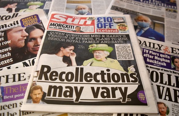 Okładki brytyjskich gazet poświęcone wywiadowi Harry'ego i Meghan oraz reakcji rodziny królewskiej / 	ANDY RAIN    /PAP/EPA