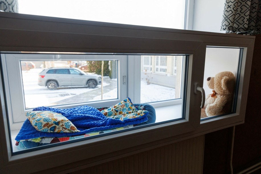 Miał przy sobie karteczkę. Półtoraroczny chłopiec w oknie życia