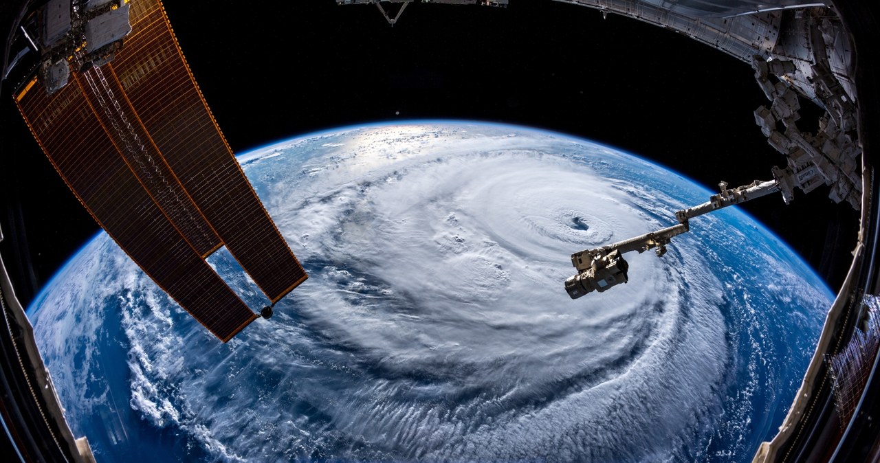 Oko huraganu Florence zbliżyło się do wybrzeża USA