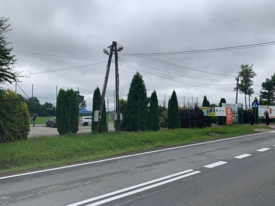 Okolice stadionu w małopolskim Radłowie /Fotografia Ratownicza Konrad Sikorski /
