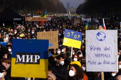 Około 500 tys. osób demonstrowało w Berlinie przeciw wojnie na Ukrainie