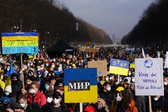 Około 500 tys. osób demonstrowało w Berlinie przeciw wojnie na Ukrainie