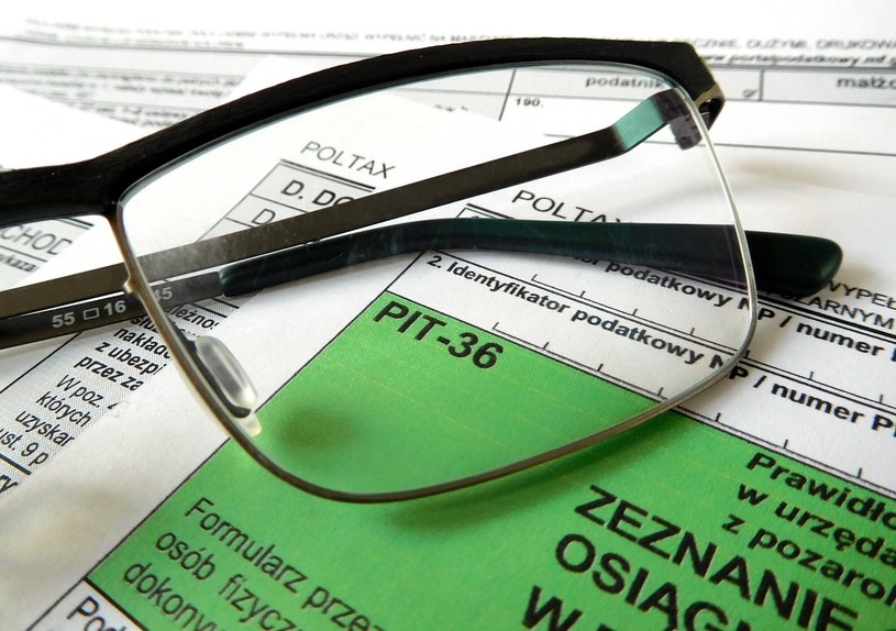Około 95 proc. deklaracji podatkowych Polacy złożyli drogą elektroniczną /Mariusz Grzelak/REPORTER /Reporter